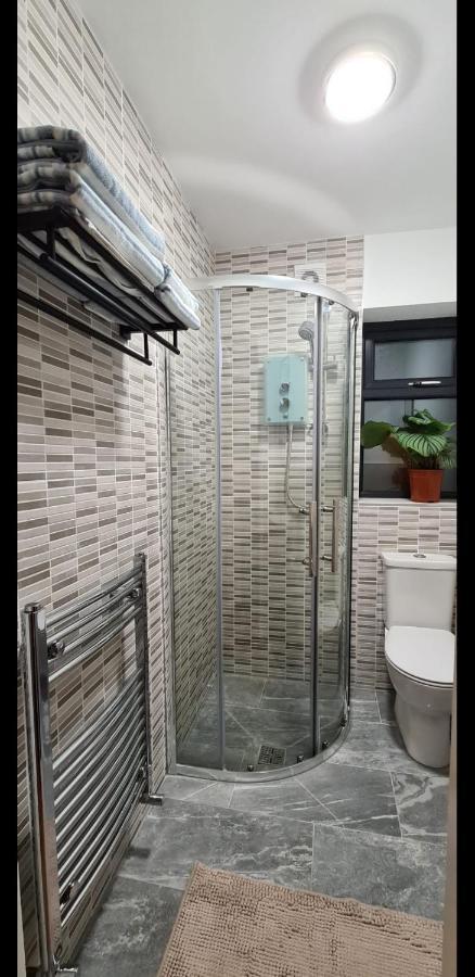 The Annexe * Cheadle Hulme